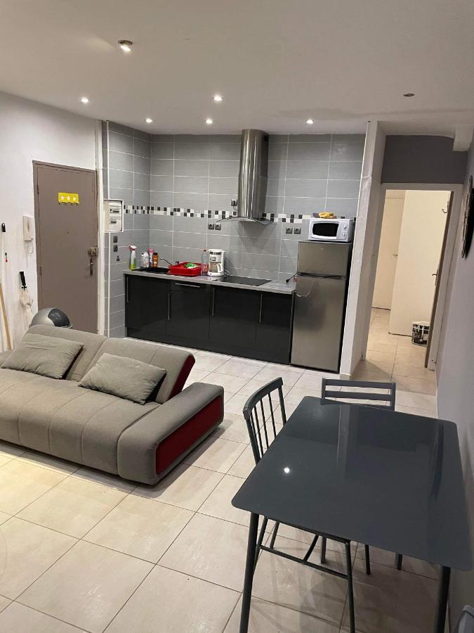 KD - Appartement au coeur de Carcassonne Extérieur photo